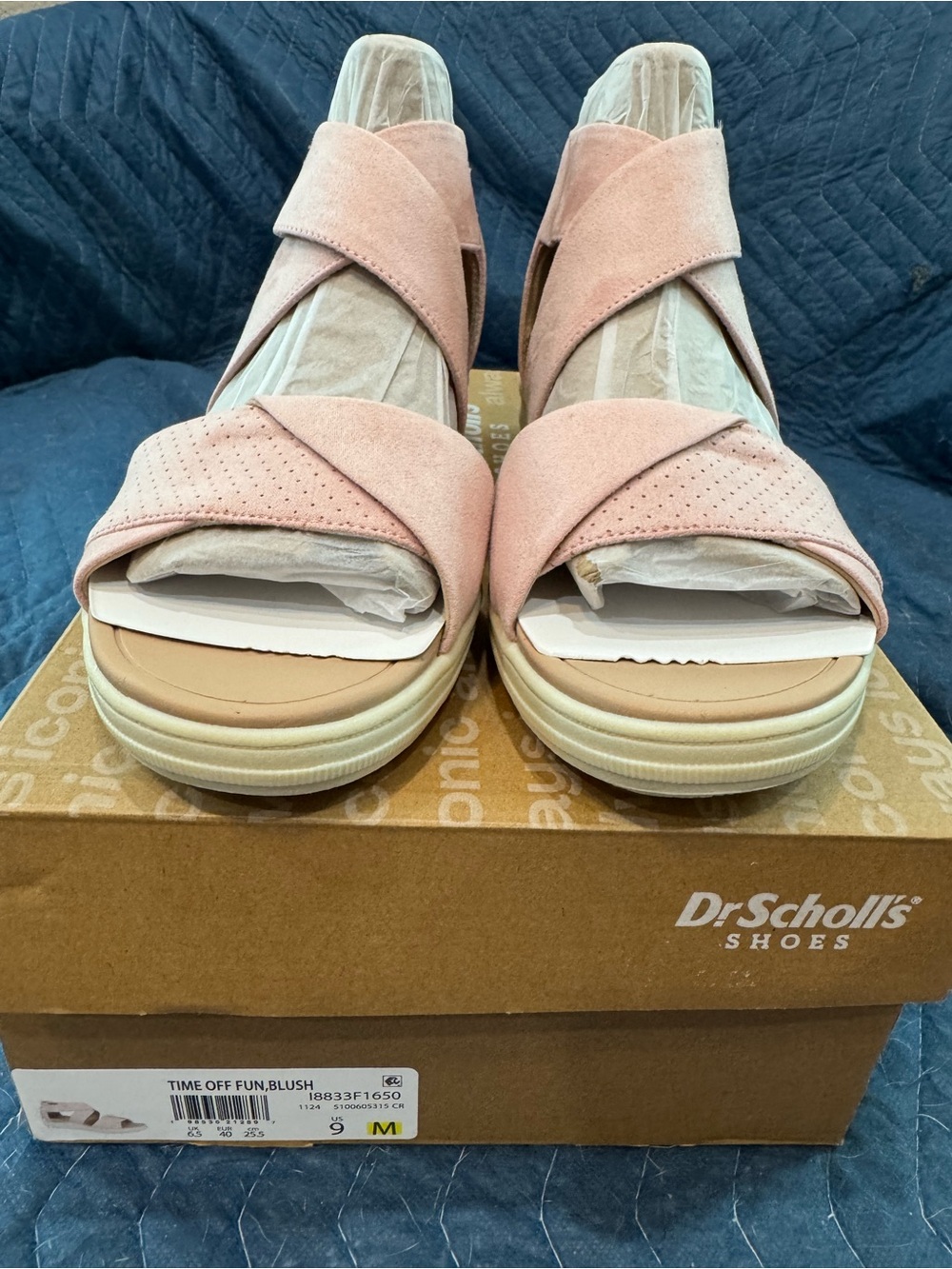 Dr. Scholl's Blush Suede Crisscross Platform Sandal